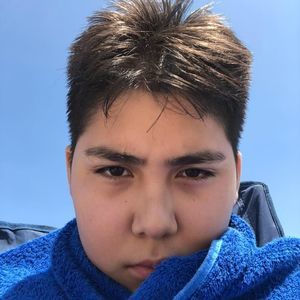 Meet your Posher, Emmanuel